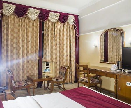 Sarao Hotel Mohali Exterior foto