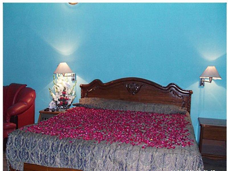 Sarao Hotel Mohali Exterior foto